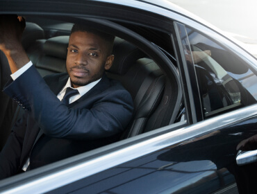 corporate taxi to airport